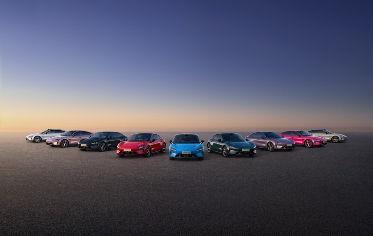 NikKTech tweet media