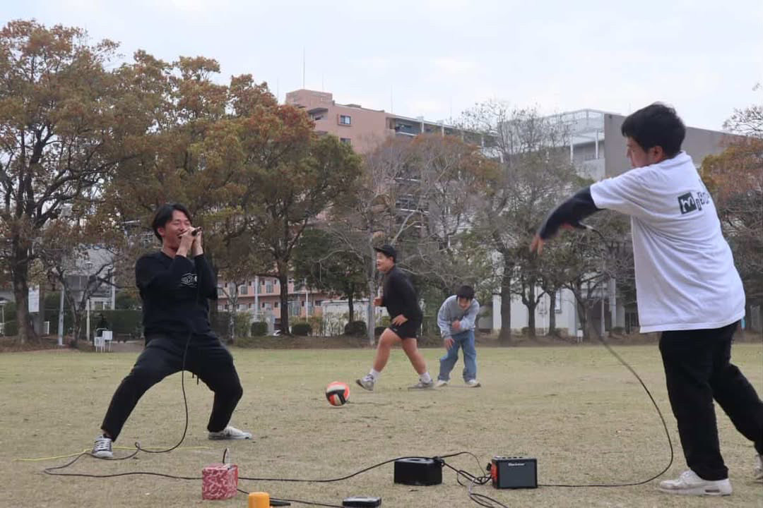 くにや tweet media