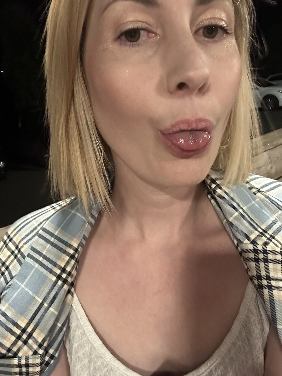 lola 🍉 tweet media