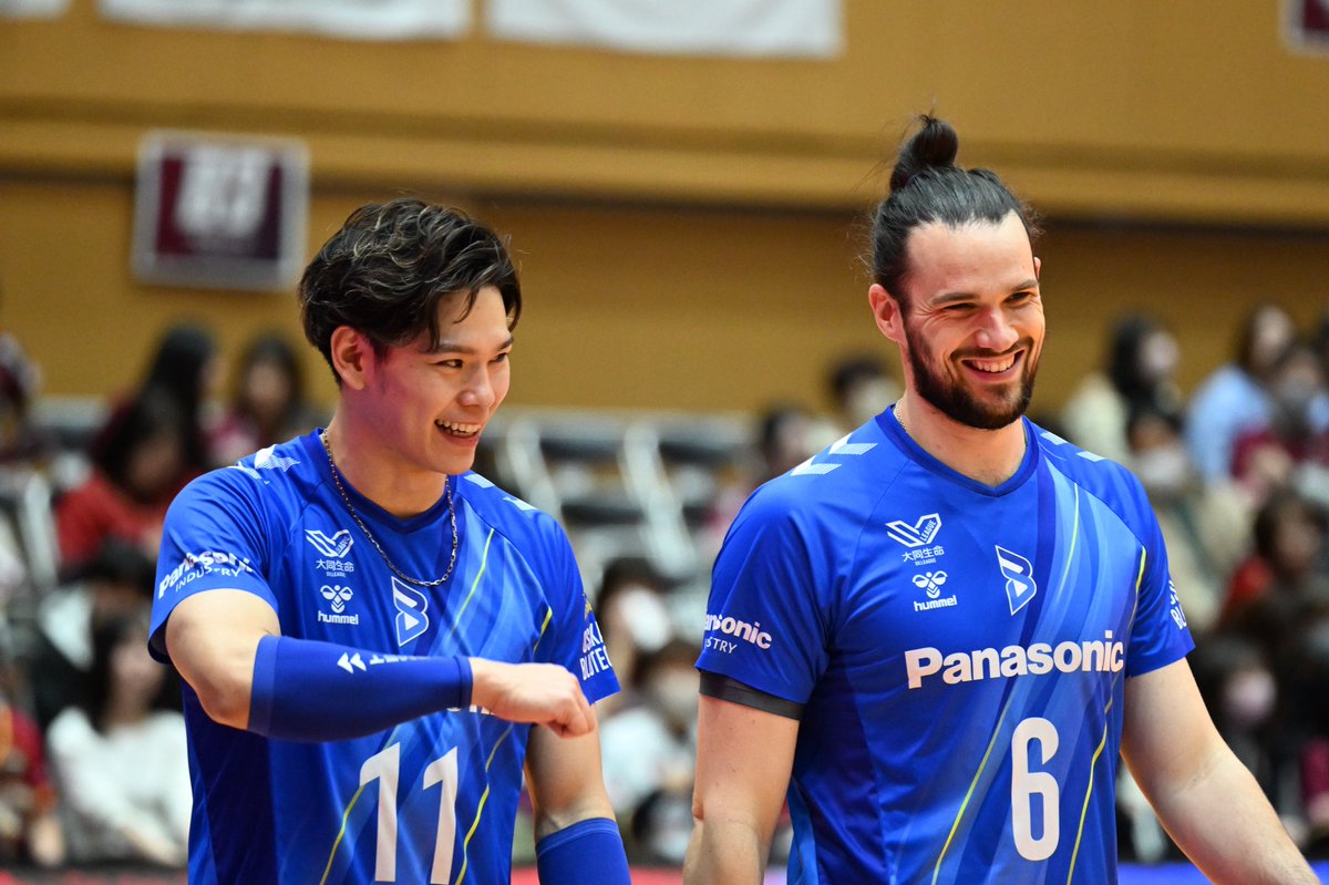 Sweets love tweet media