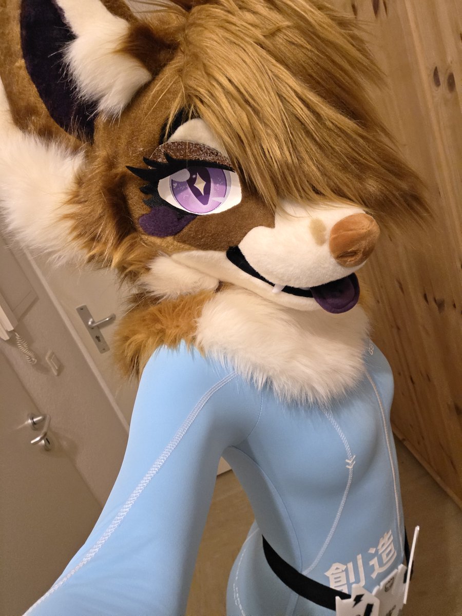 The Weekend is almost over again 😔🌱 #zenina #fursuitgirls