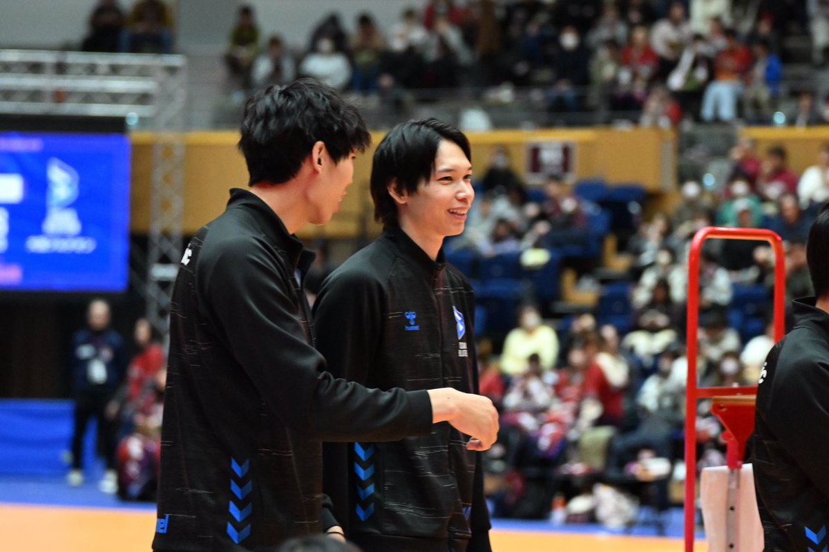 Sweets love tweet media