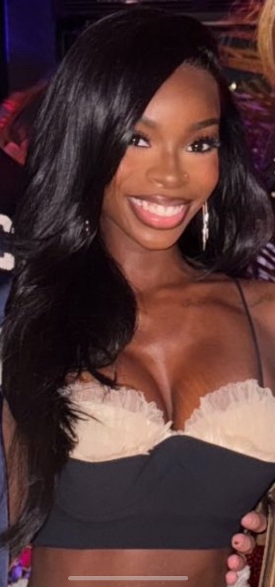 Teekay🖤 tweet media