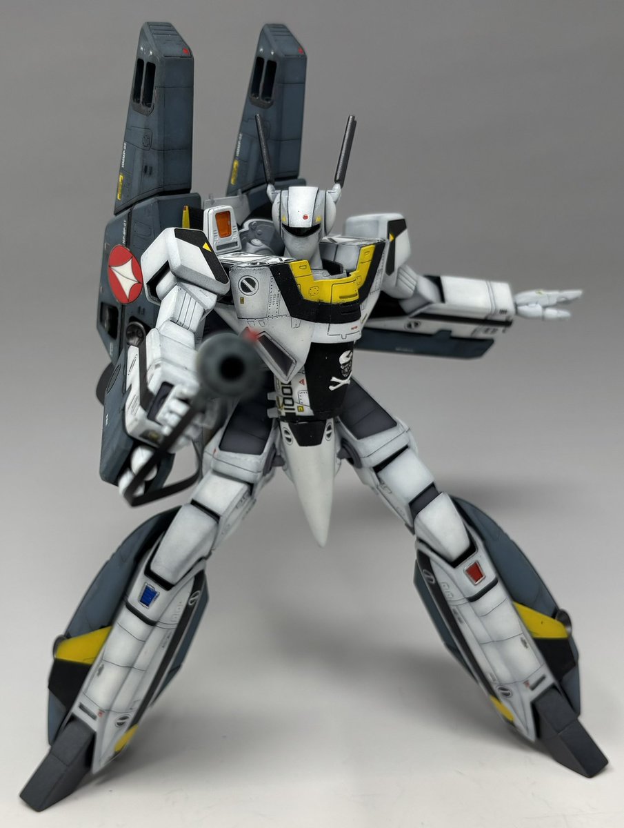 何卒 -マクロスプラモ布教中- tweet media