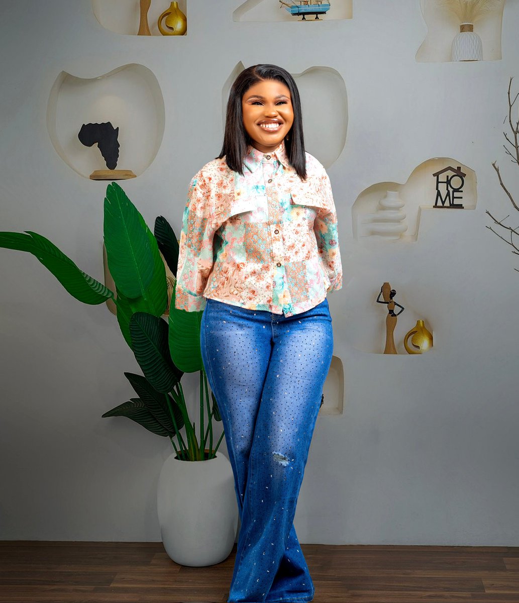 ezehonyi042's tweet photo. Dear Lord,
Gratitude fills our hearts 🙌 Thank you, Abba Father, for being the God of our journey and for the gift of a beautiful new age.
Cheers to many more beautiful 22nd March🥂 Happy Birthday, Ụmụ ejima 👯♀️ ka afọ ọhụrụ a, maara anyị mma, Isee!
#twins #marchborn https://t.co/Ng4cyYBYjO