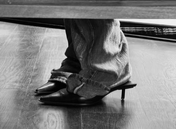 Base umum bisa follow @cornerfess tweet media