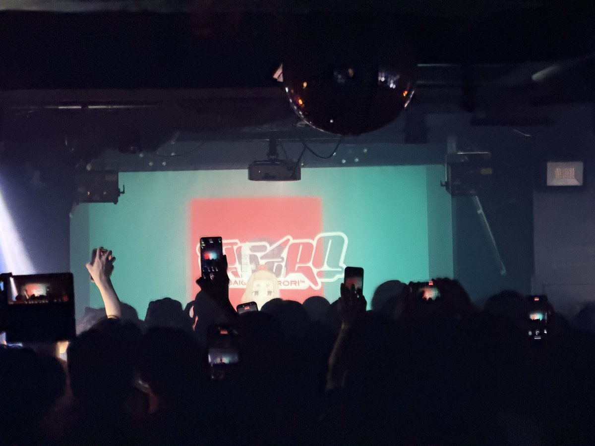 clocknote. tweet media