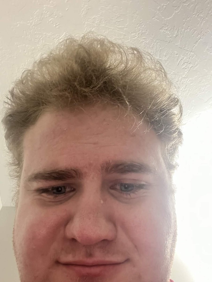 CNG iCarly.com tweet media