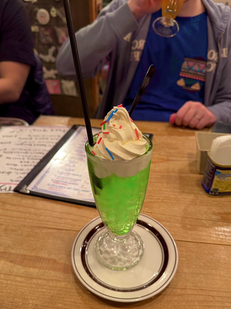 serinide tweet media