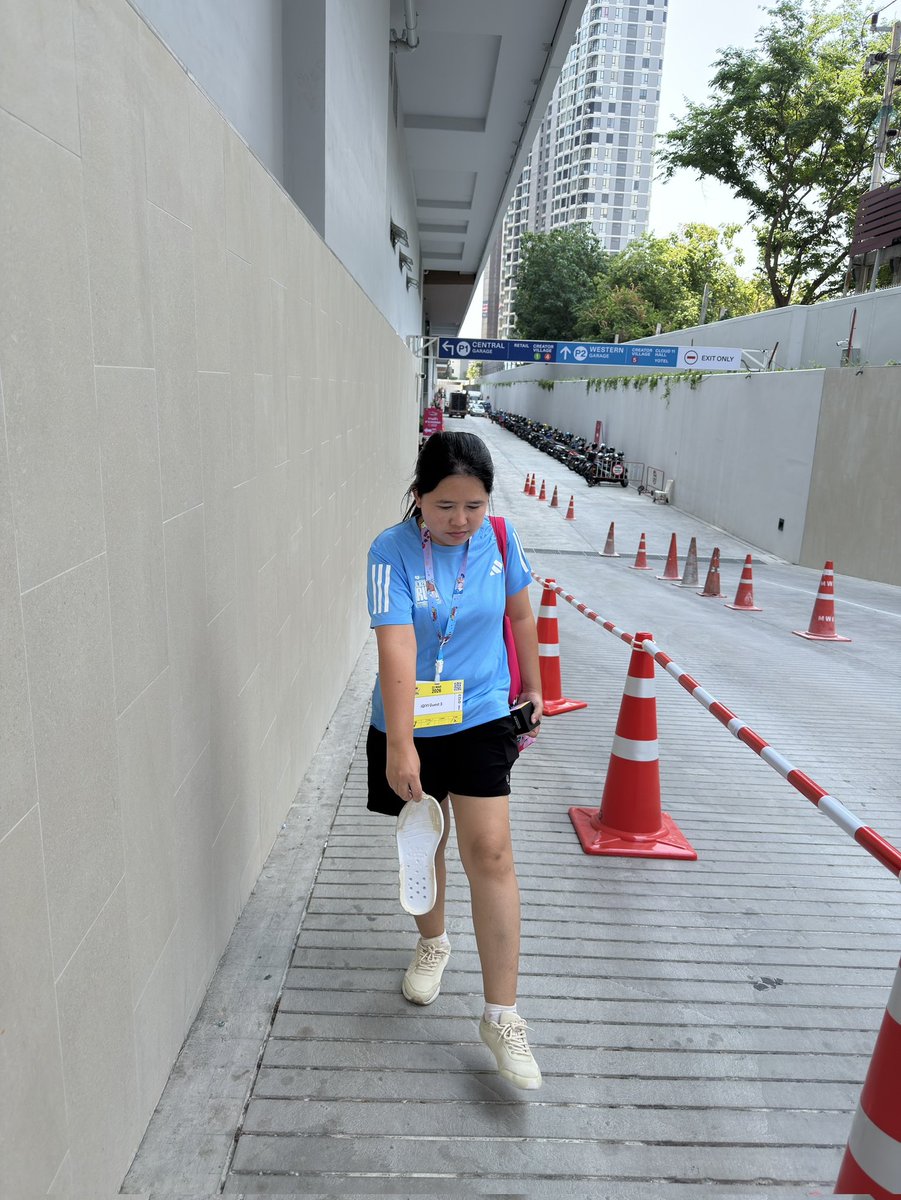 <a href="/LazadaTH/">Lazada Thailand</a> ตอนนี้หยิบใส่ตะกร้าเรียบร้อยแล้วด้วย กำเงินรอลาซาด้าจัดแคมเปญแจกโค้ดส่วนลดแบบหนักๆ ทะลุจออยู่นะคะ ถ้าโปรดีลดแรงเมื่อไหร่ สัญญาว่าจะรีบกดเอฟแบบไม่ลังเลเลยค่ะ ลาซาด้าจัดโปรเยียวยารองเท้าพังให้ทีนะคะ

Lazada Run Wellness Fest

#LZDRunWellnessFest