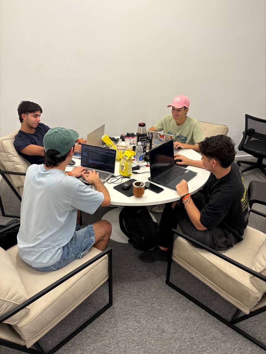 Buidlers tweet media