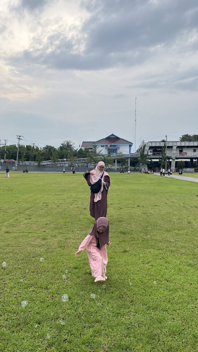 Intan C tweet media