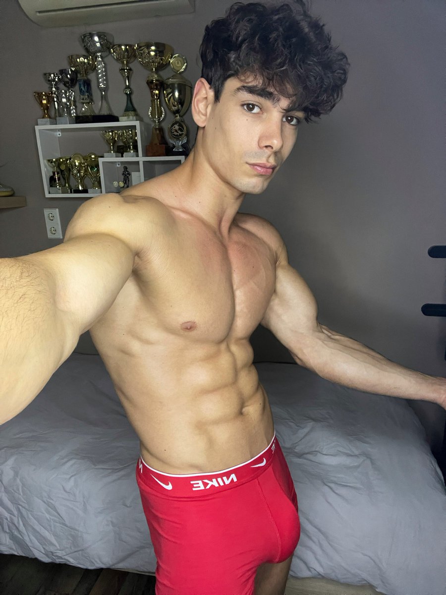 boy bruno tweet media