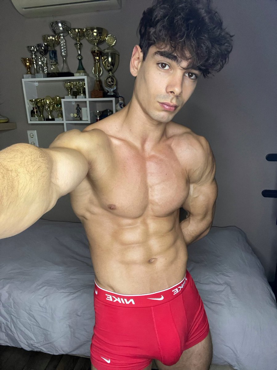 Daddy Bruno tweet media