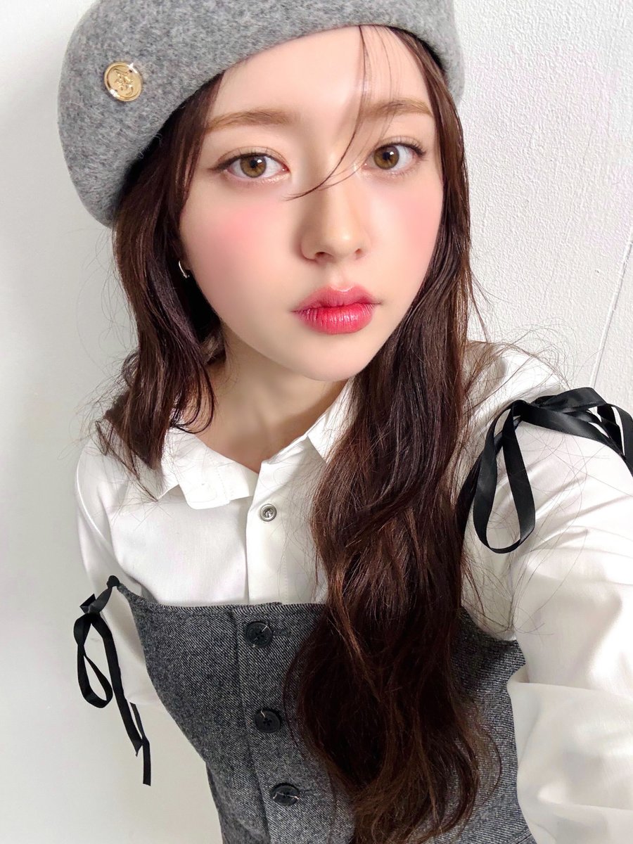 FIFTY FIFTY BASE tweet media