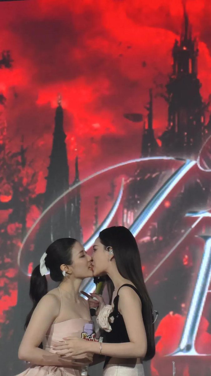 Sensitive ☁️🍀🇧🇷 tweet media