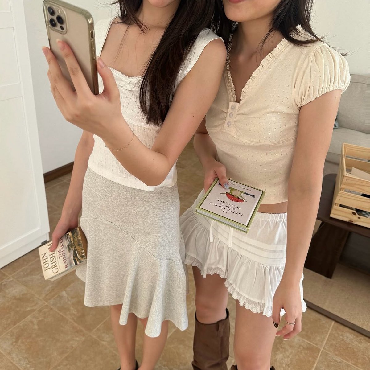 daisy bloom tweet media