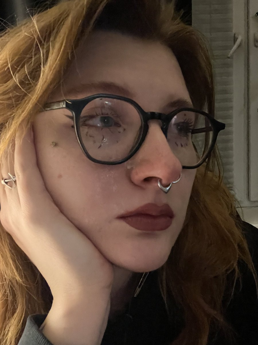 дашуня tweet media