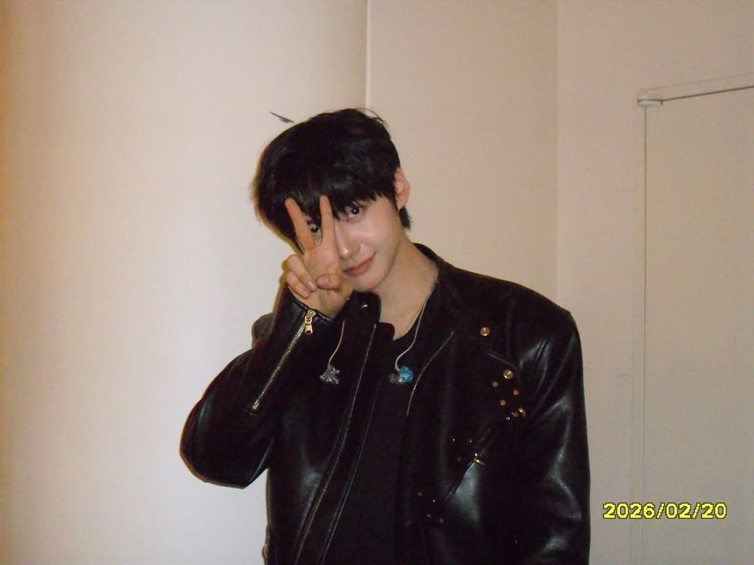 gooddays0608's tweet image. [좀 더..]
💙

instagram.com/p/DWLk_SlEQIj/…

#이진혁 #LEEJINHYUK #SIXC #6crazy #움직여 #김희철추카추카추 #브이태양