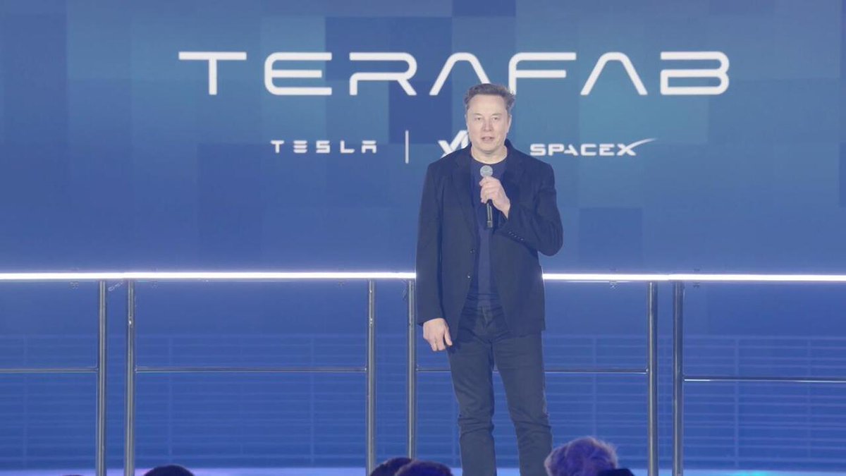 teknolojimag's tweet image. Elon Musk, en iddialı projesi Terafab’ı tanıttı: Galaktik medeniyet için ilk adım: Elon Musk, Tesla ve SpaceX ortaklığıyla kurulacak Terafab projesini duyurdu. Dev tesis, yapay zeka, robotik ve uzay teknolojileri için çip üretiminde kritik rol üstlenecek… ift.tt/Whz4JqR