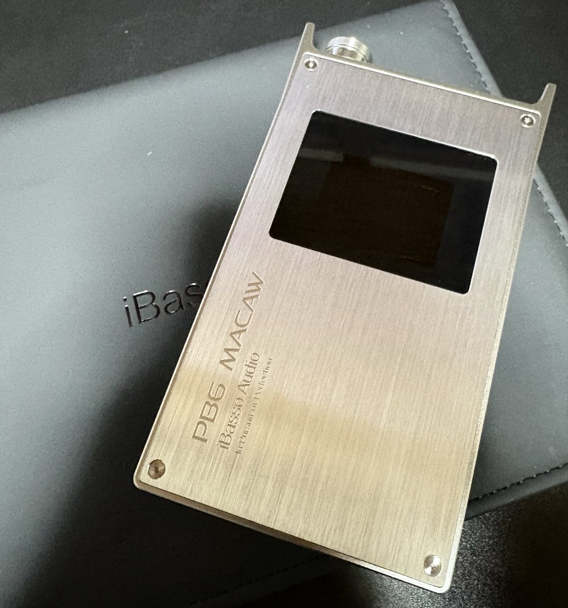 mojage_no_Oyaji's tweet image. MNG〜🎶
ということで、試聴しただけで迷いに迷った、iBasso PB6  MACAWが着弾しました🎧

PD10との相性もよさげで、柔らかめの音質ながらも迫力ある音で病みつきになりそうです😚

次はICケーブルにも更にこだわってみたいですね。

#iBasso  #MNG