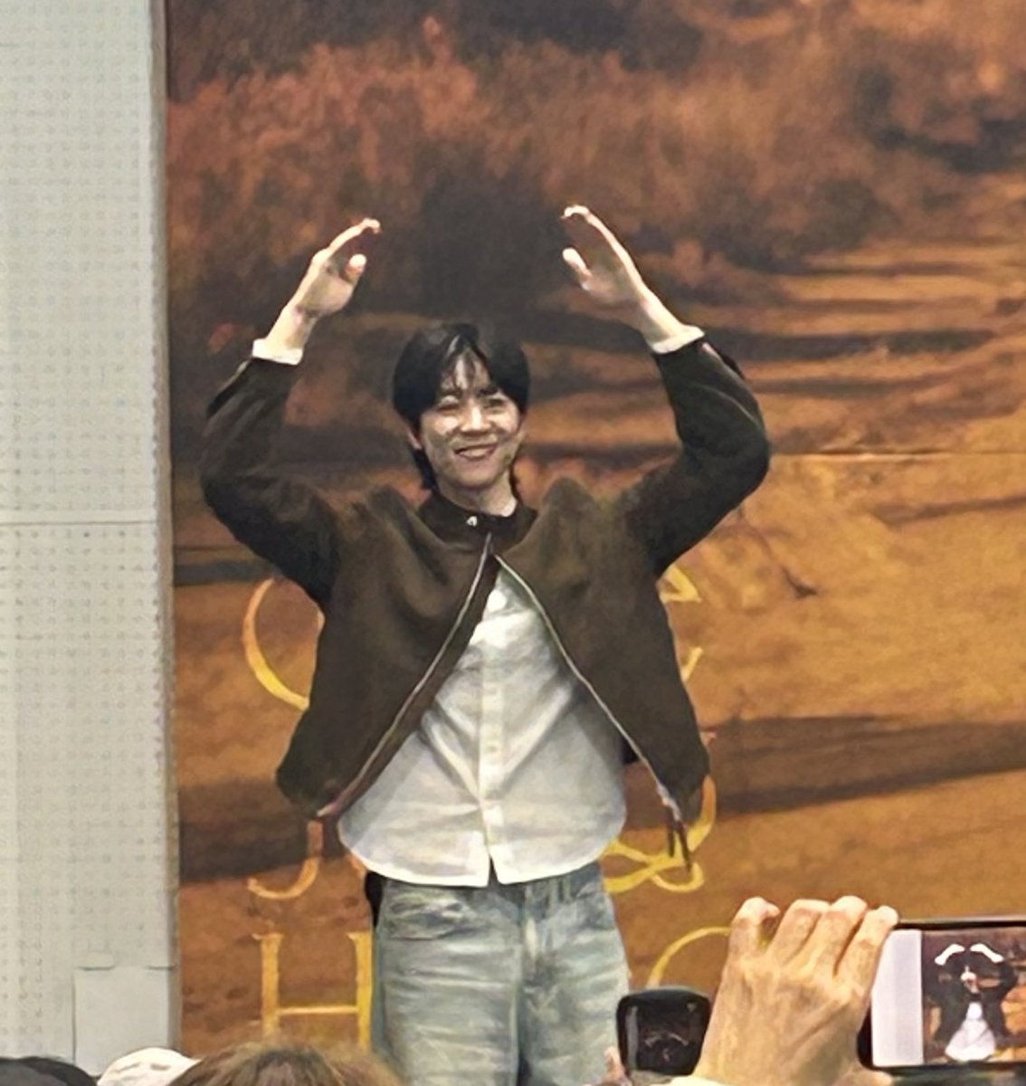 ch_jh_love's tweet photo. ヒョプくん、안녕하세요.
昨夜は夢のような時間だった📷寝る前にこうすればあーすればって思うことばかりだったけど、ヒョプくん本当に良い人だったなぁ💖ありがとうヒョプくん!
これからもずっと応援していくね🍀
#채종협
#君がきらめく季節に
#WHISus 🌻 https://t.co/O6GbS6KdRQ