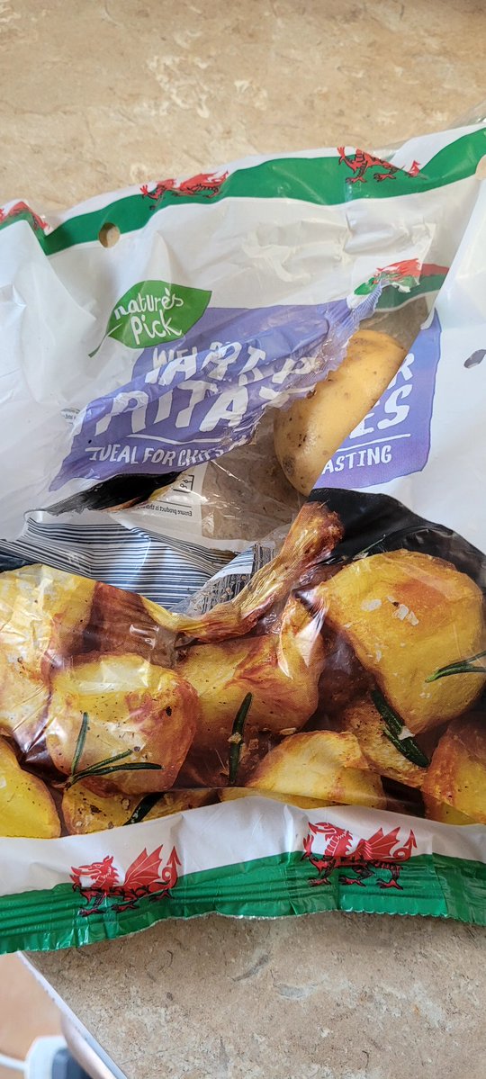 leigh evans🏴󠁧󠁢󠁷󠁬󠁳󠁿⚽️ tweet media