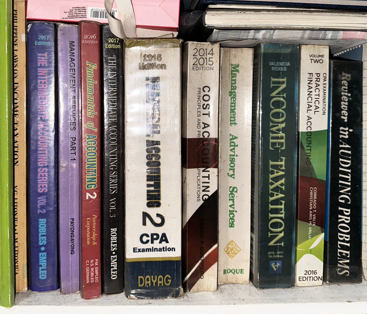 ceepeeey's tweet photo. hi #studytwt anyone here who needs free accounting books? most of these are old (2015-2019) since mga books ko pa siya nung college. 

kahit yung delivery na lang ang ishoulder. dm me if interested! https://t.co/2ZPKvK9n1Y