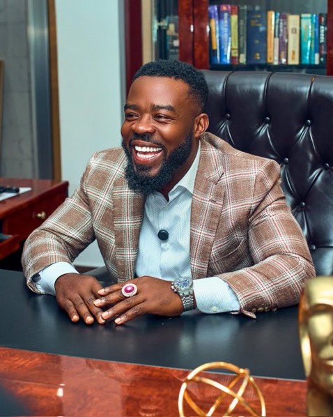 Kafui™️ tweet media