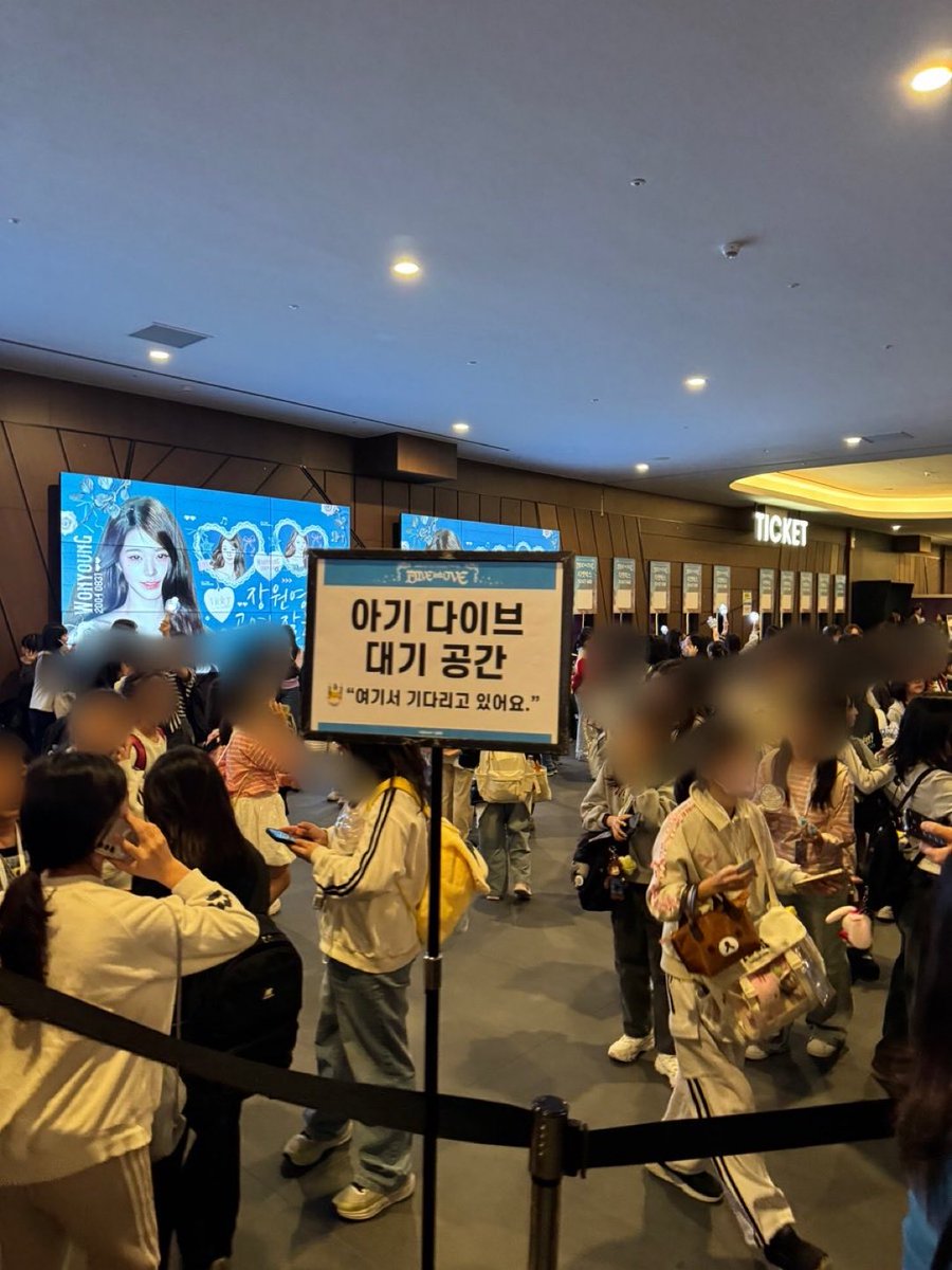 りな👑🩷 tweet media