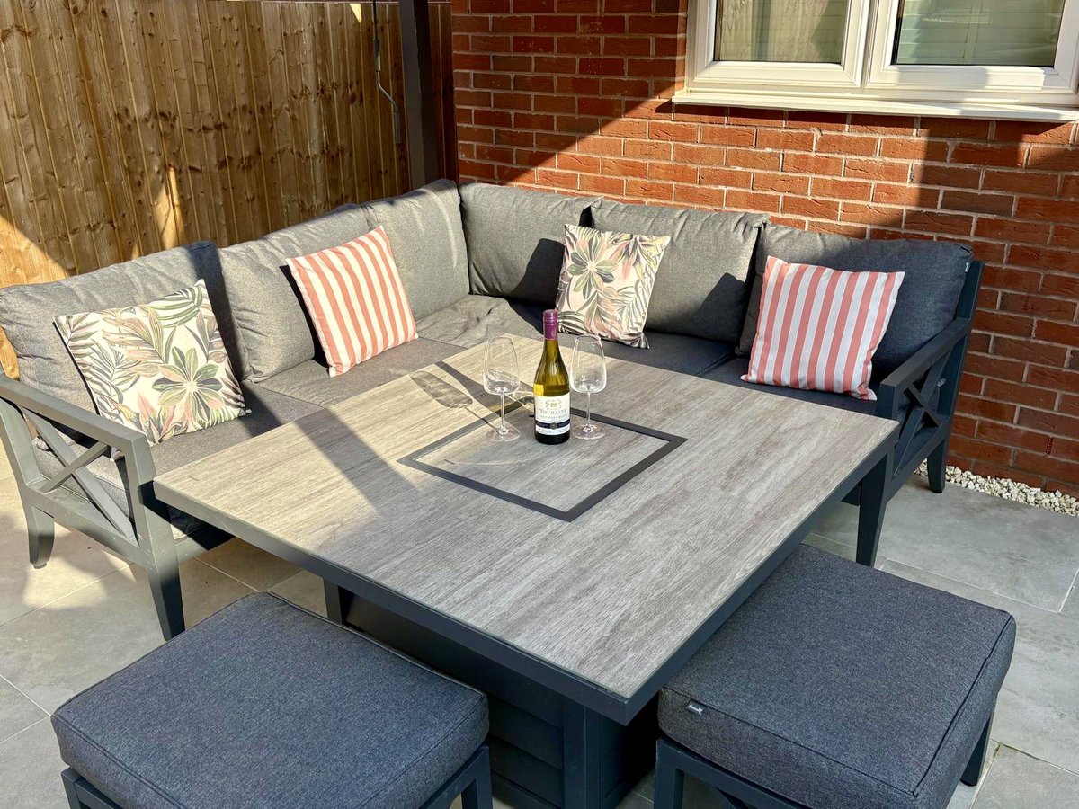 iangtimms's tweet photo. Preparing garden with patio and sun deck https://t.co/i8Db06k3Bb