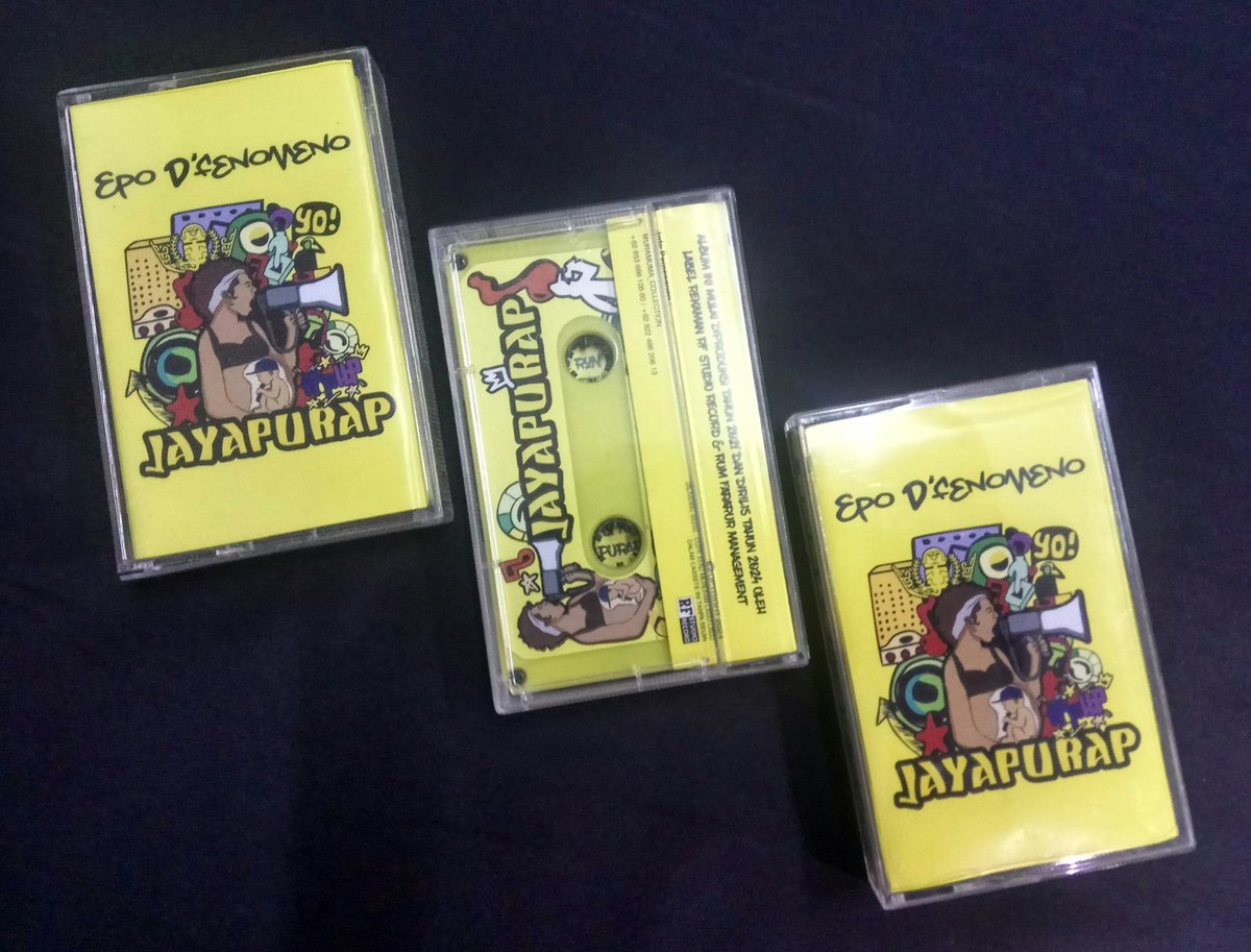 WR STORE tweet media