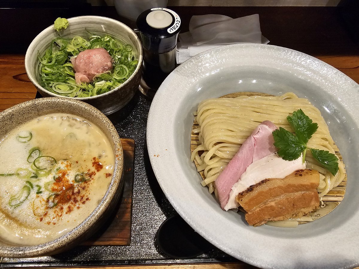 まひろ tweet media