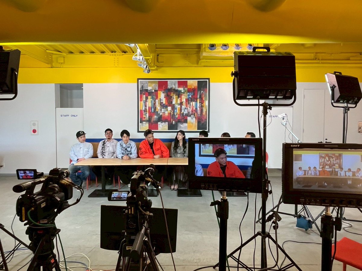 READY NOW🎪

ワヤフェスDXも
もうすぐ発表するツアーも
日本のリリースもジャマイカでの挑戦も
地上波も
全部が俺だけじゃ絶対無理なことに
挑戦させてもらえることに感謝します🙏

昔は俺もあいつはすぐ辞めるって言われてたけど文句とか全くなくて
それぐらいこの音楽には人を変える力がある！