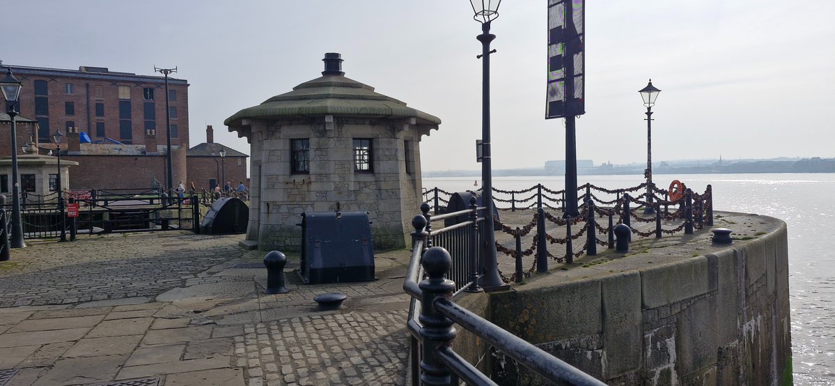 Gerry Hassan tweet media