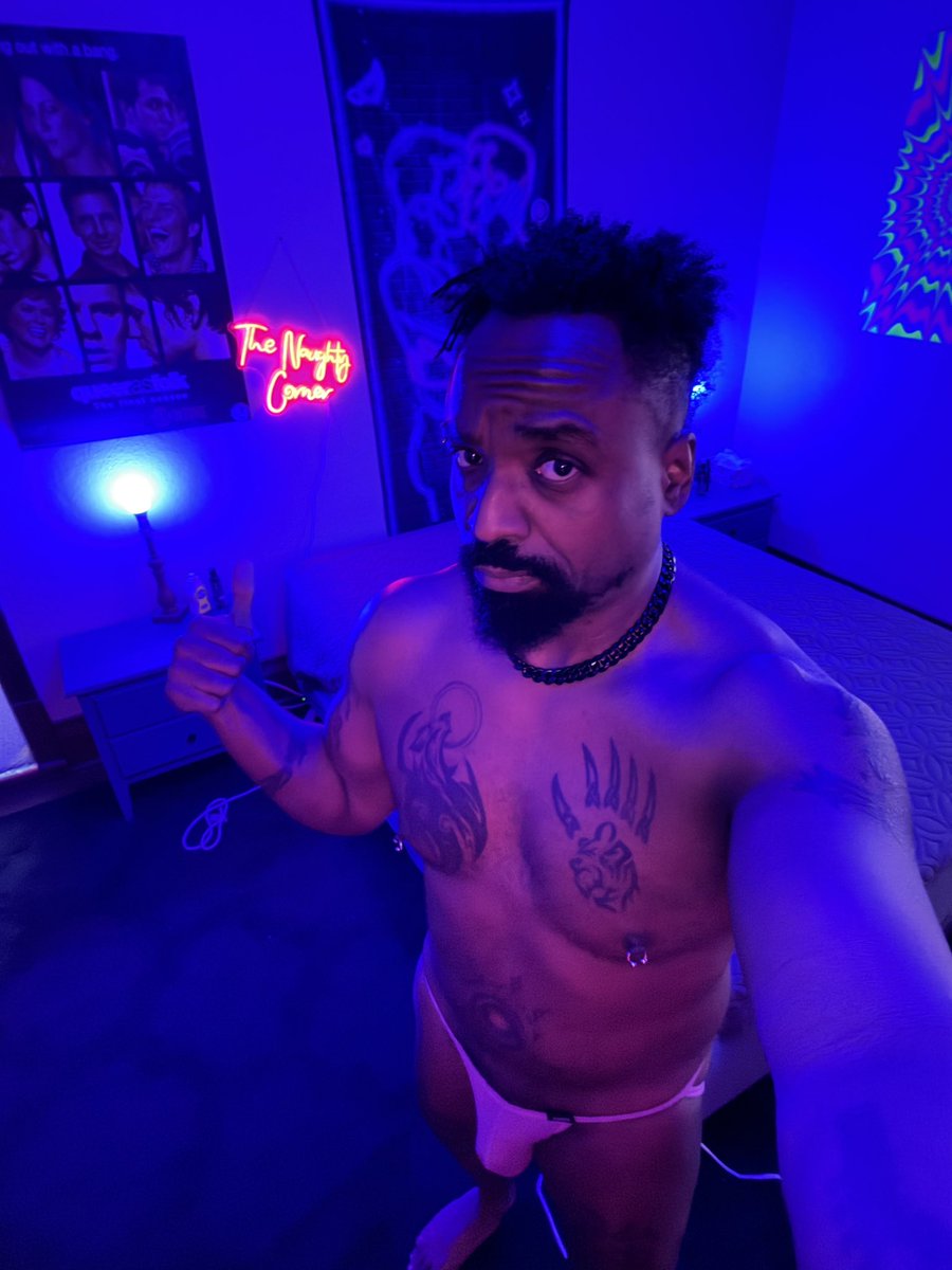 ApolloStrokes NYC 4/7-4/10 tweet media