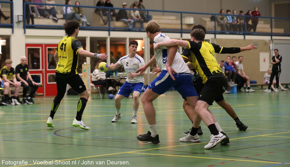 voetbal-shoot.nl tweet media