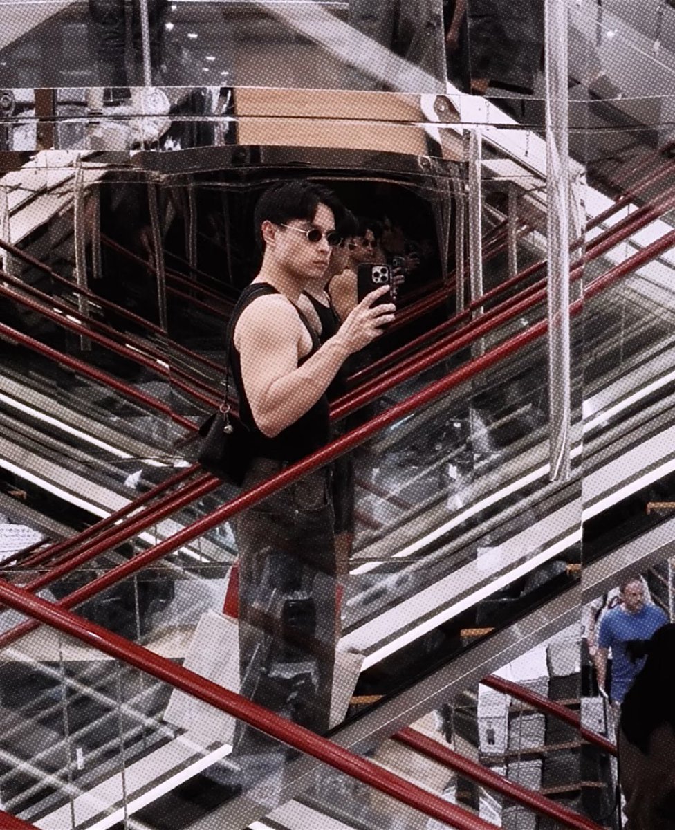 azralph thinker 𝜗ৎ tweet media