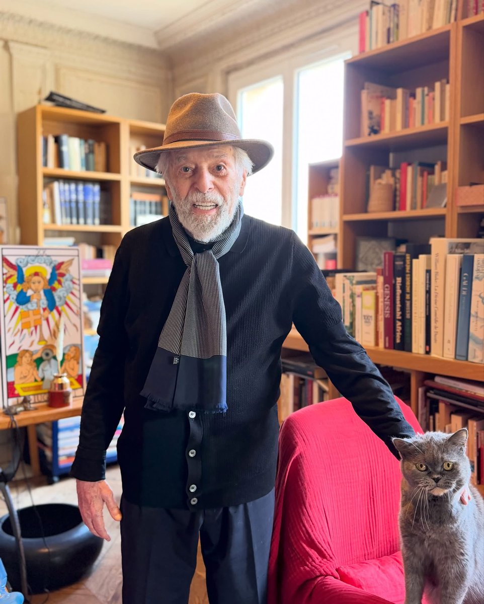 Hoy es domingo, mi maravilloso día de descanso. Hablaré para ti como si cantará yo, acompañado por mi esposa Pascale. 

1. Entre tantas ilusiones
busco la más bella.

2. Cada nuevo placer 
cambia la meta 
de mi vida.

3. Si me haces preguntas
solo obtendrás respuestas.

4. Ya no