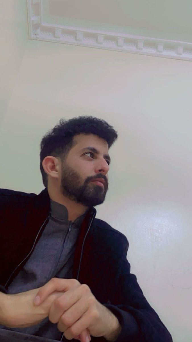 ليـثْ tweet media