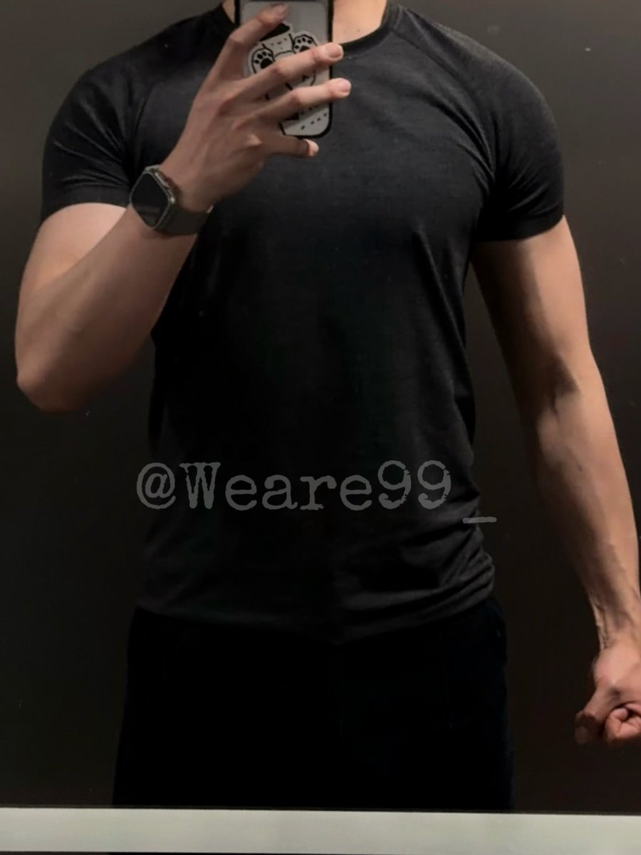 雨夜带刀不带伞 tweet media