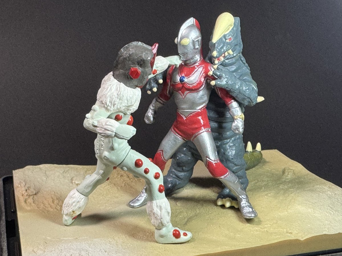 IsaUe2's tweet photo. ＃団さん　#郷さん　＃ありがとう　#帰ってきたウルトラマン https://t.co/XUhczdI3O8