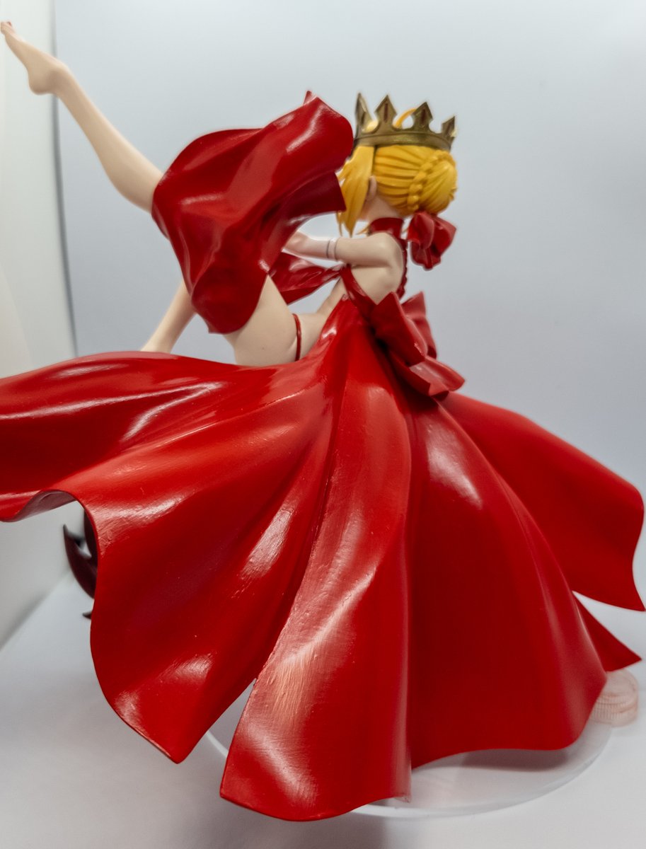 deile666's tweet photo. 簡易的なフォトブース買ったので再撮影

グリズリーパンダさん(@GRIZZRYPANDA)
FGO ドラコー

塗装は大半をファレホ＆筆で。アイペと透部分はタミヤのエナメル。

1枚目だけRAW撮影して、あとはスマホカメラ任せ撮影
#ガレージキット #FGO #ドラコー https://t.co/ApDuQWcB6n