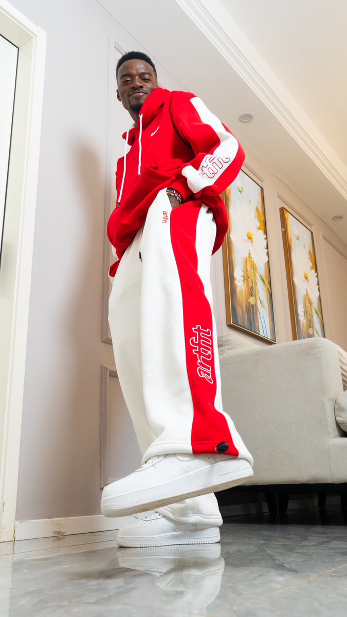 usefulidioty tweet media