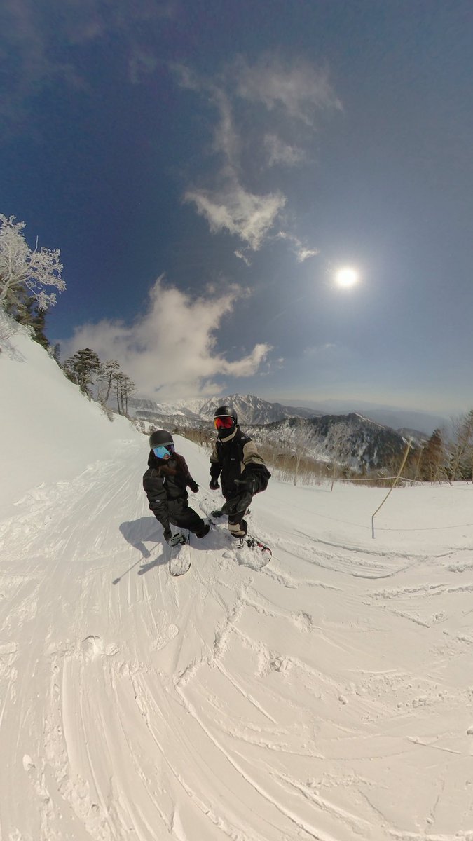 𝚎𝚖𝚊 tweet media