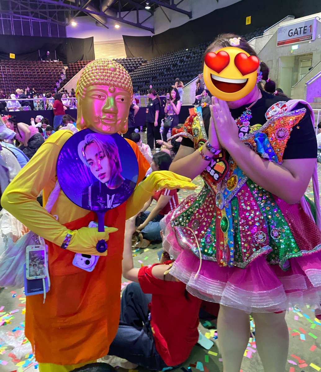 นี่ได้ไหว้พระในคอนด้วย