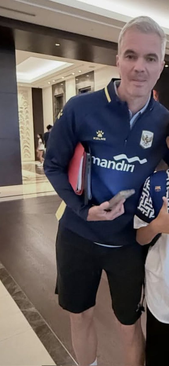 Idn_abroad tweet media