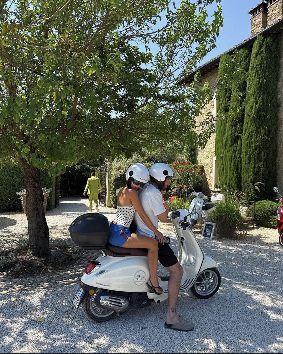 Nationalist tweet media