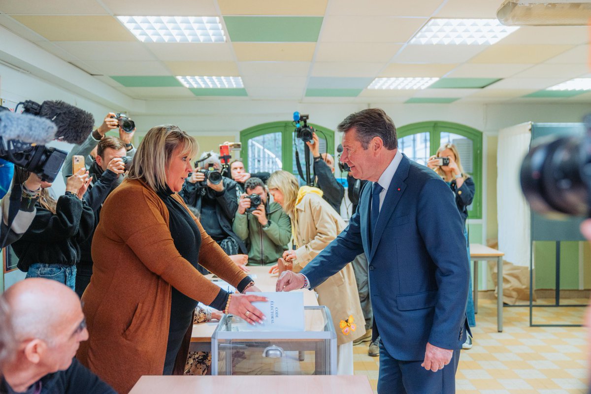 Christian Estrosi tweet media