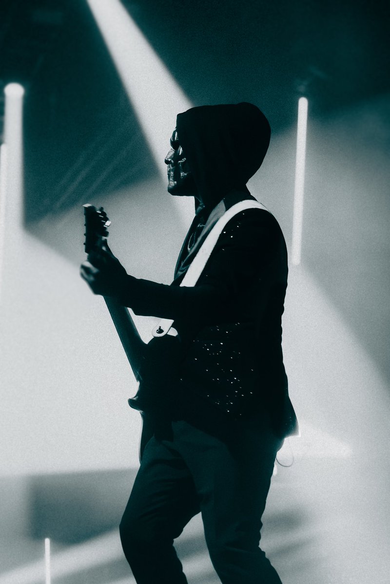 professional iv misser tweet media